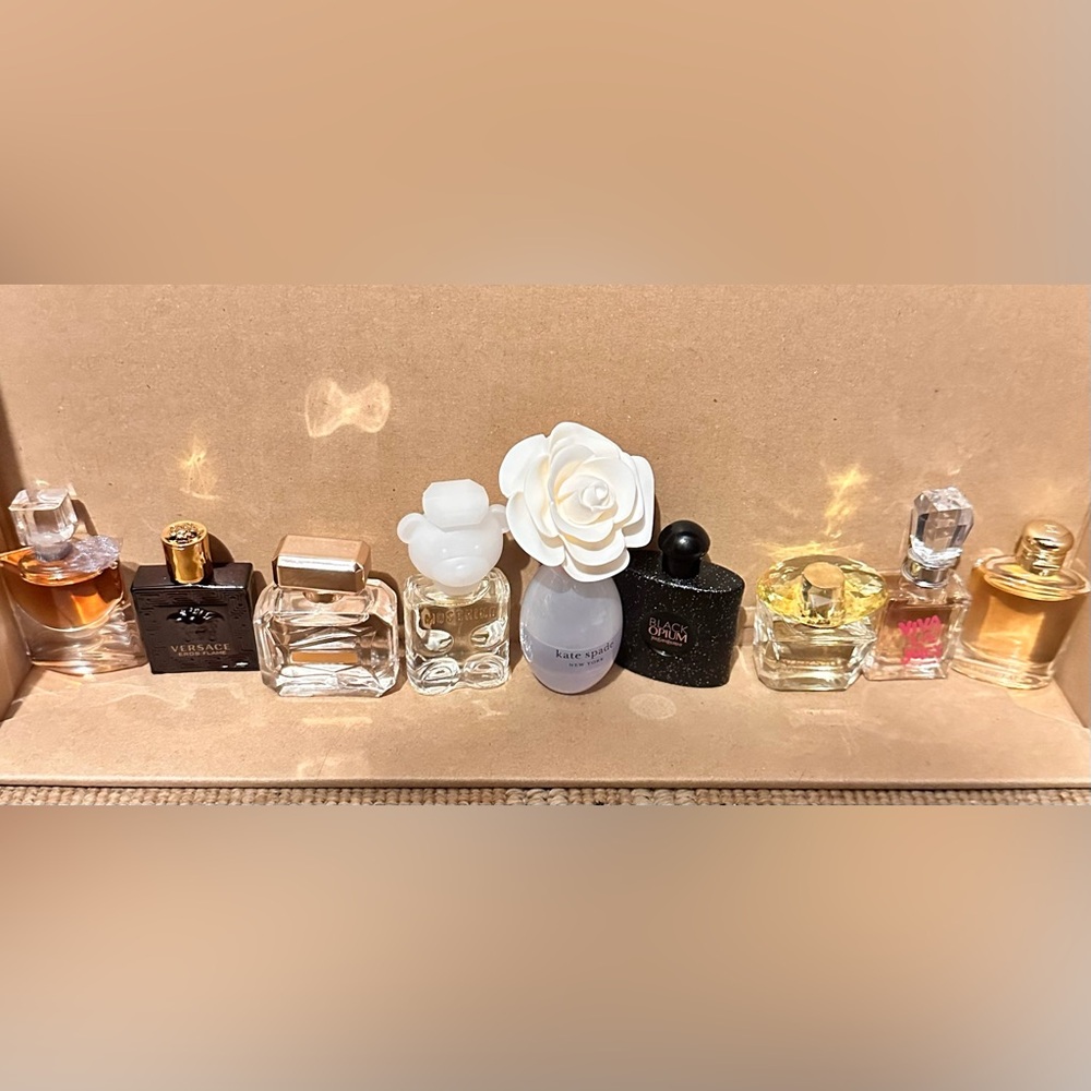 Kate Spade White Rose Perfume Decor And 8 additional Samples
